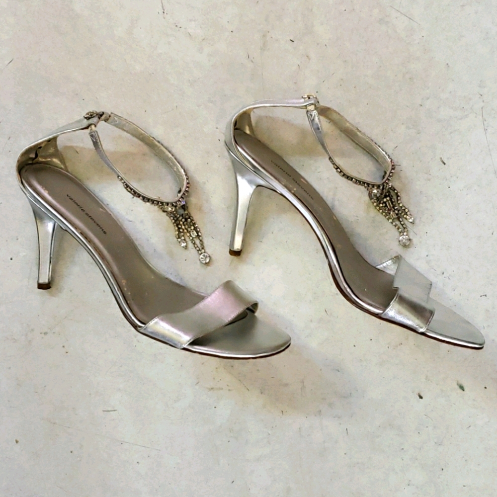 Valerie Stevens 💞 beautiful SHOES  ( only bundle of 3)